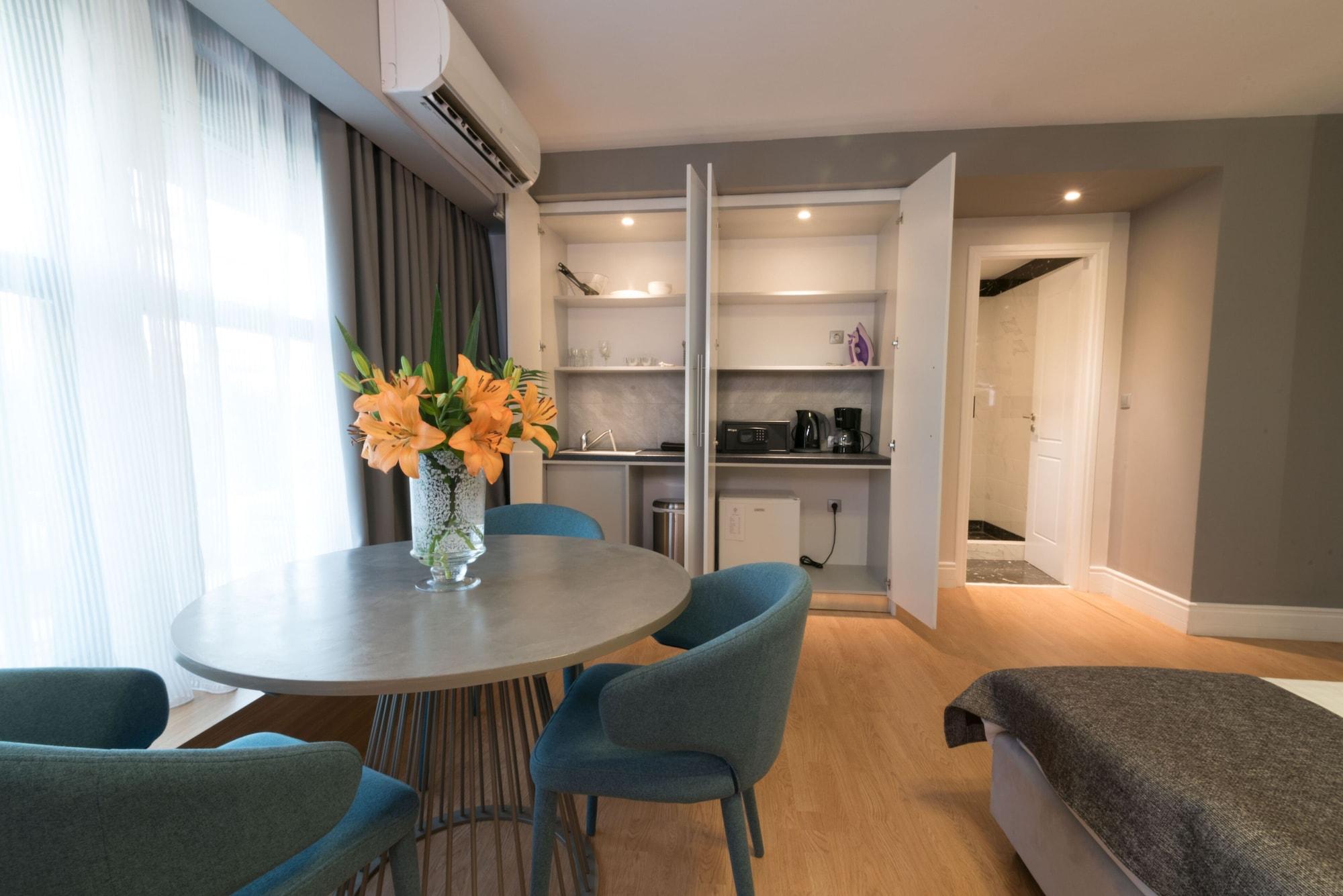 47 Luxury Suites Athena Bagian luar foto