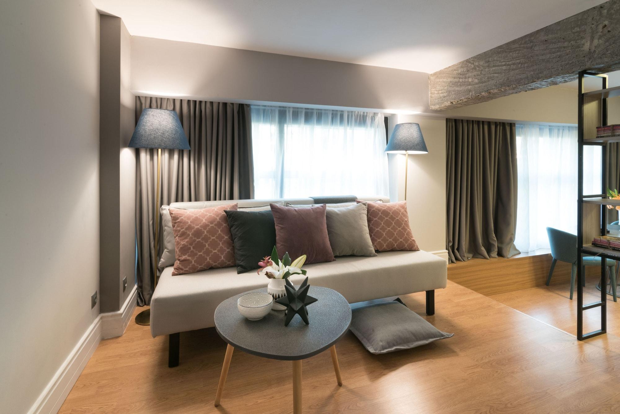 47 Luxury Suites Athena Bagian luar foto