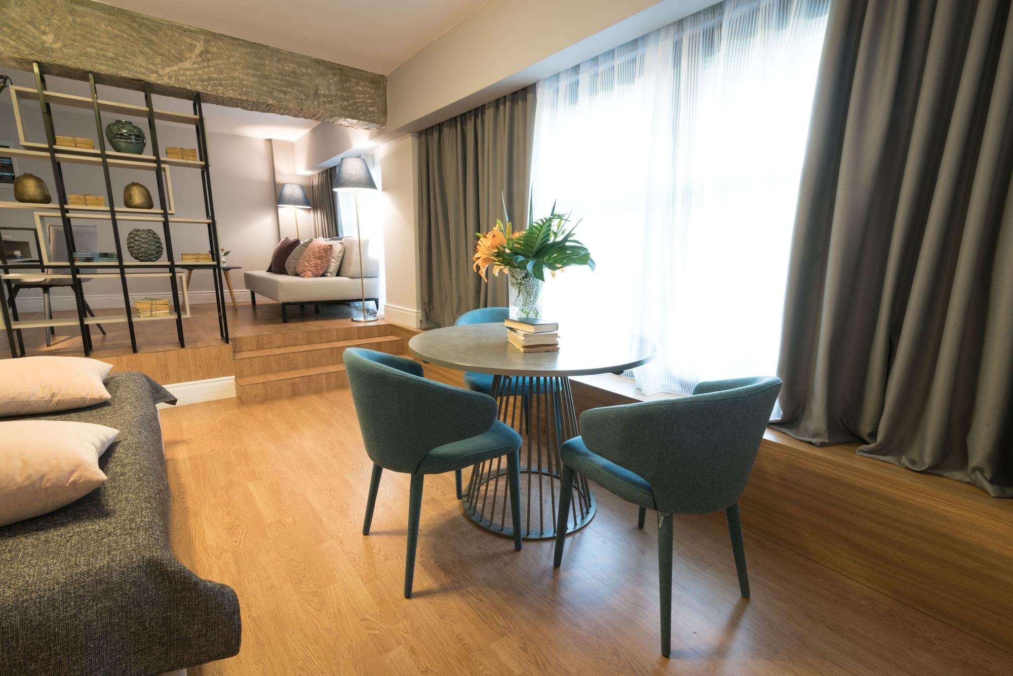 47 Luxury Suites Athena Bagian luar foto