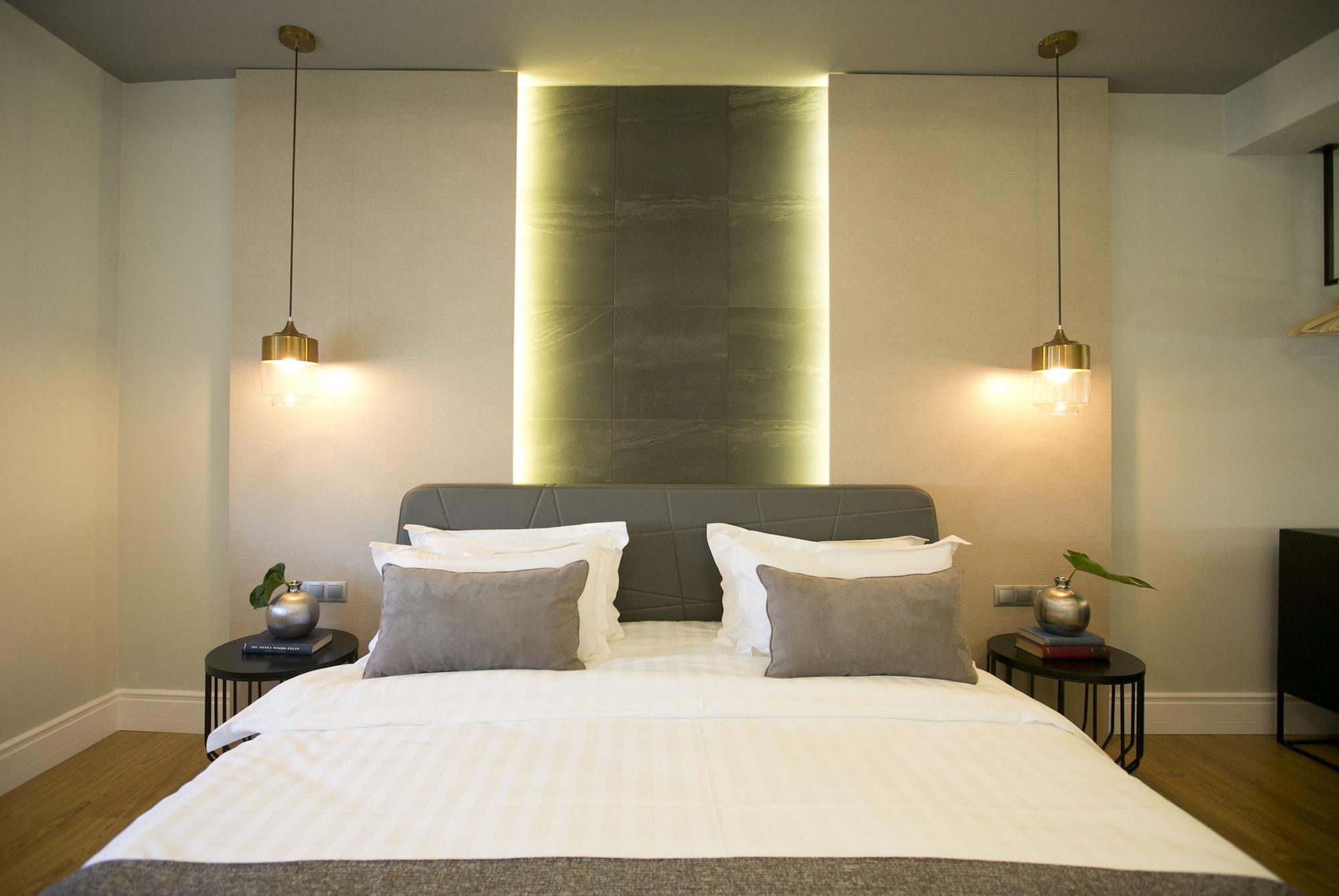47 Luxury Suites Athena Bagian luar foto