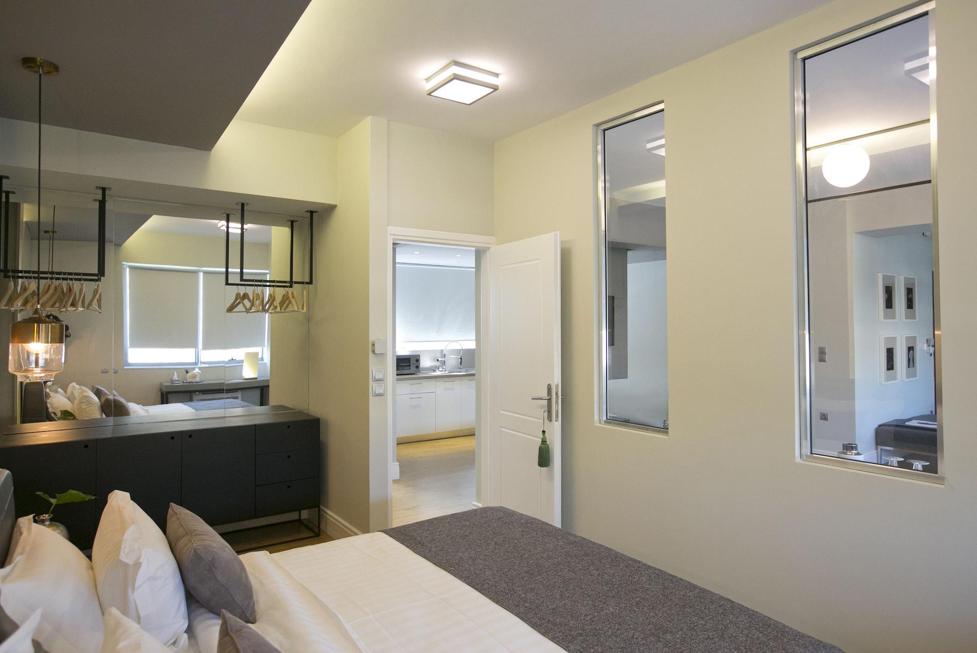 47 Luxury Suites Athena Bagian luar foto