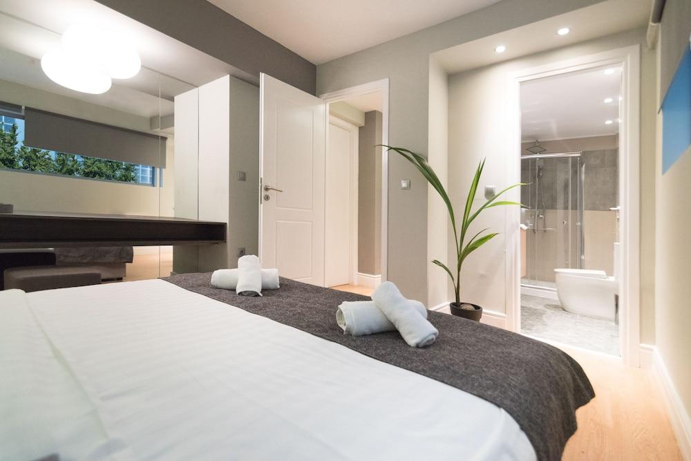 47 Luxury Suites Athena Bagian luar foto