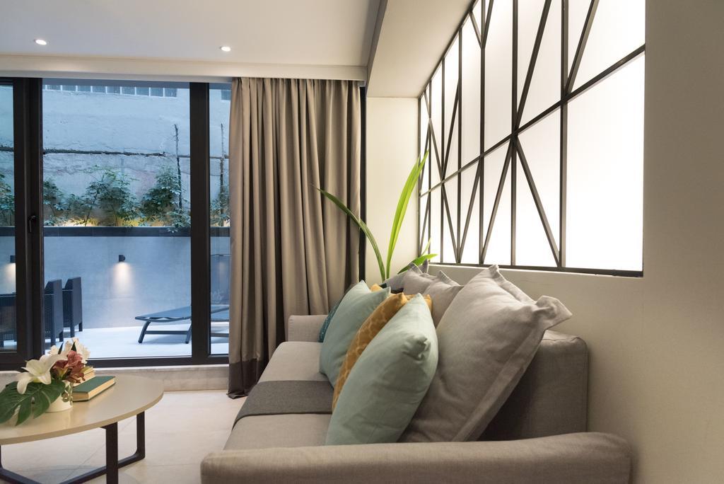 47 Luxury Suites Athena Bagian luar foto